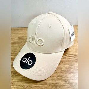 Alo Yoga Sandy Baseball Cap